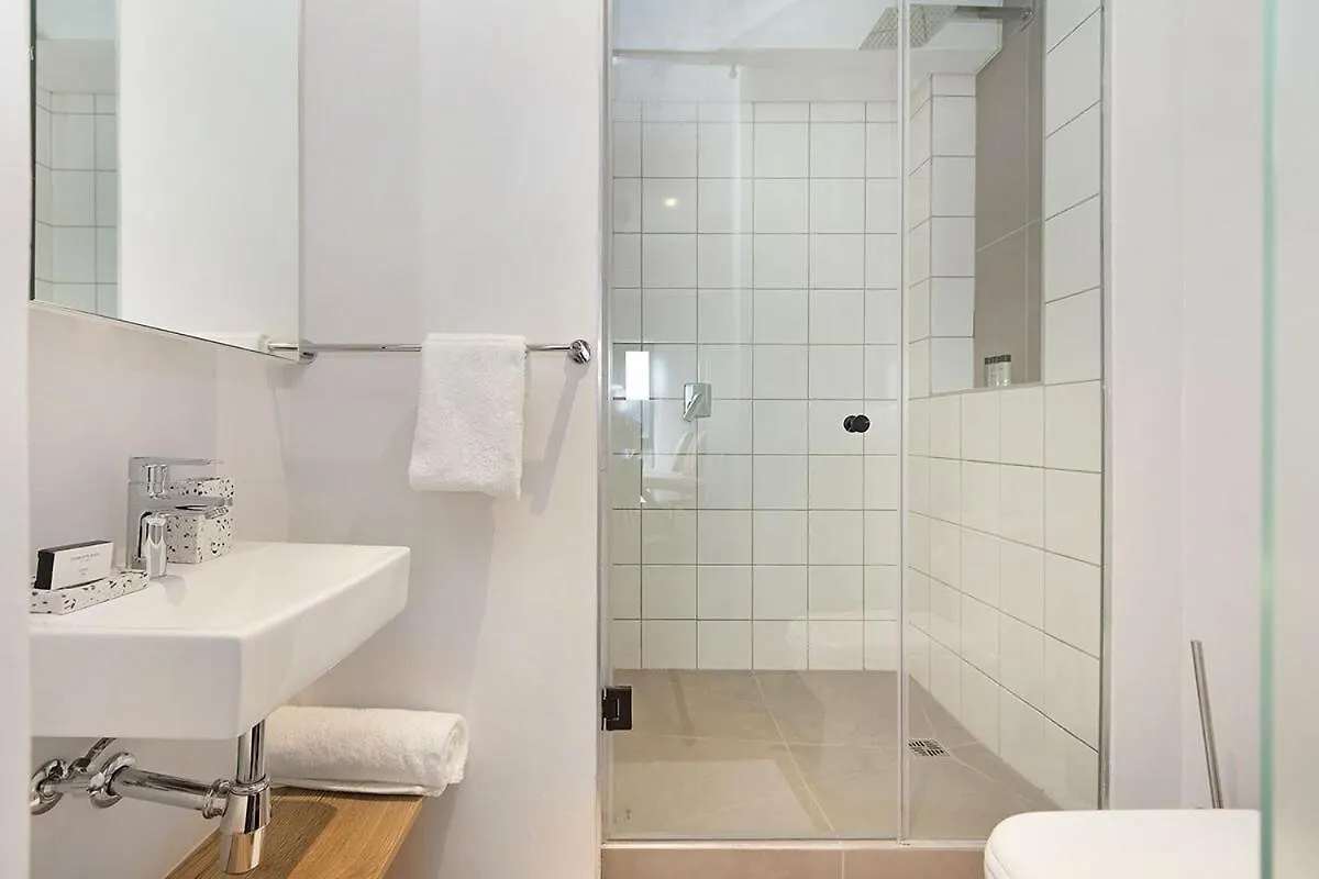 Stunning Brand New Apartment, Pool, Wifi, Secure Cape Town 0*,  South Africa